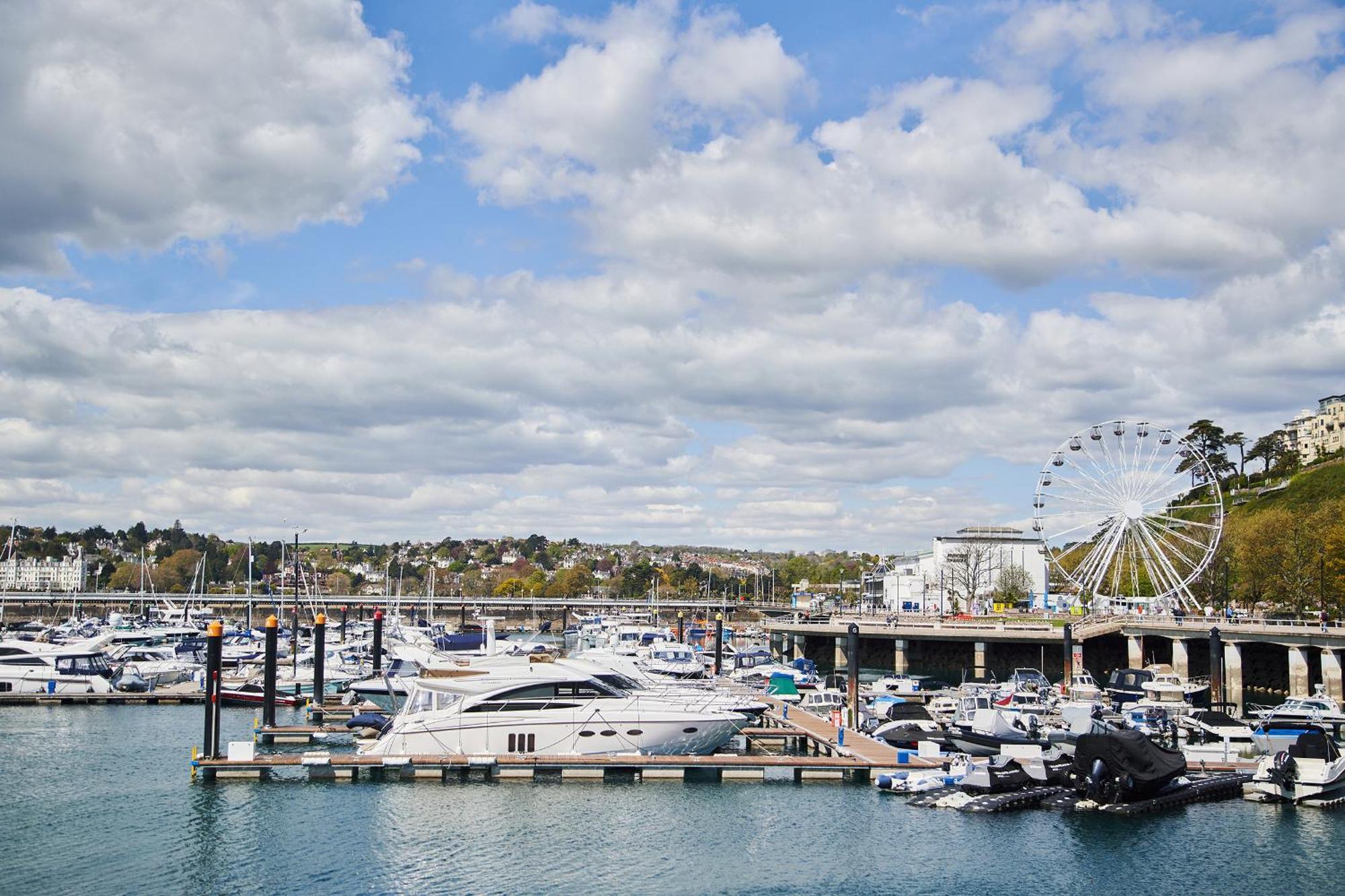 Sovereign House - Close To Harbour With Parking Торки Екстериор снимка