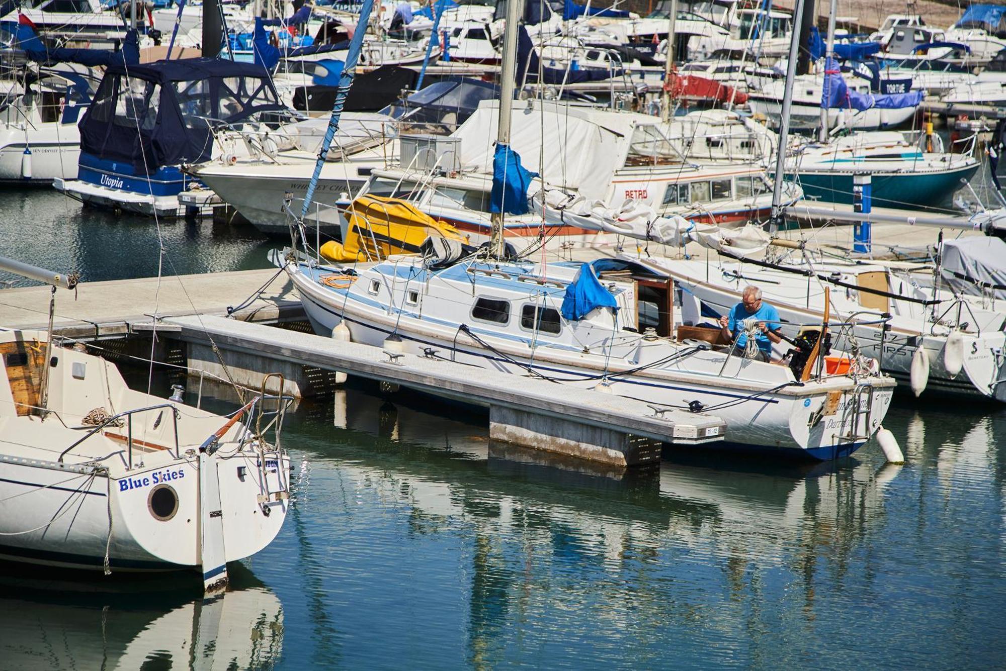 Sovereign House - Close To Harbour With Parking Торки Екстериор снимка