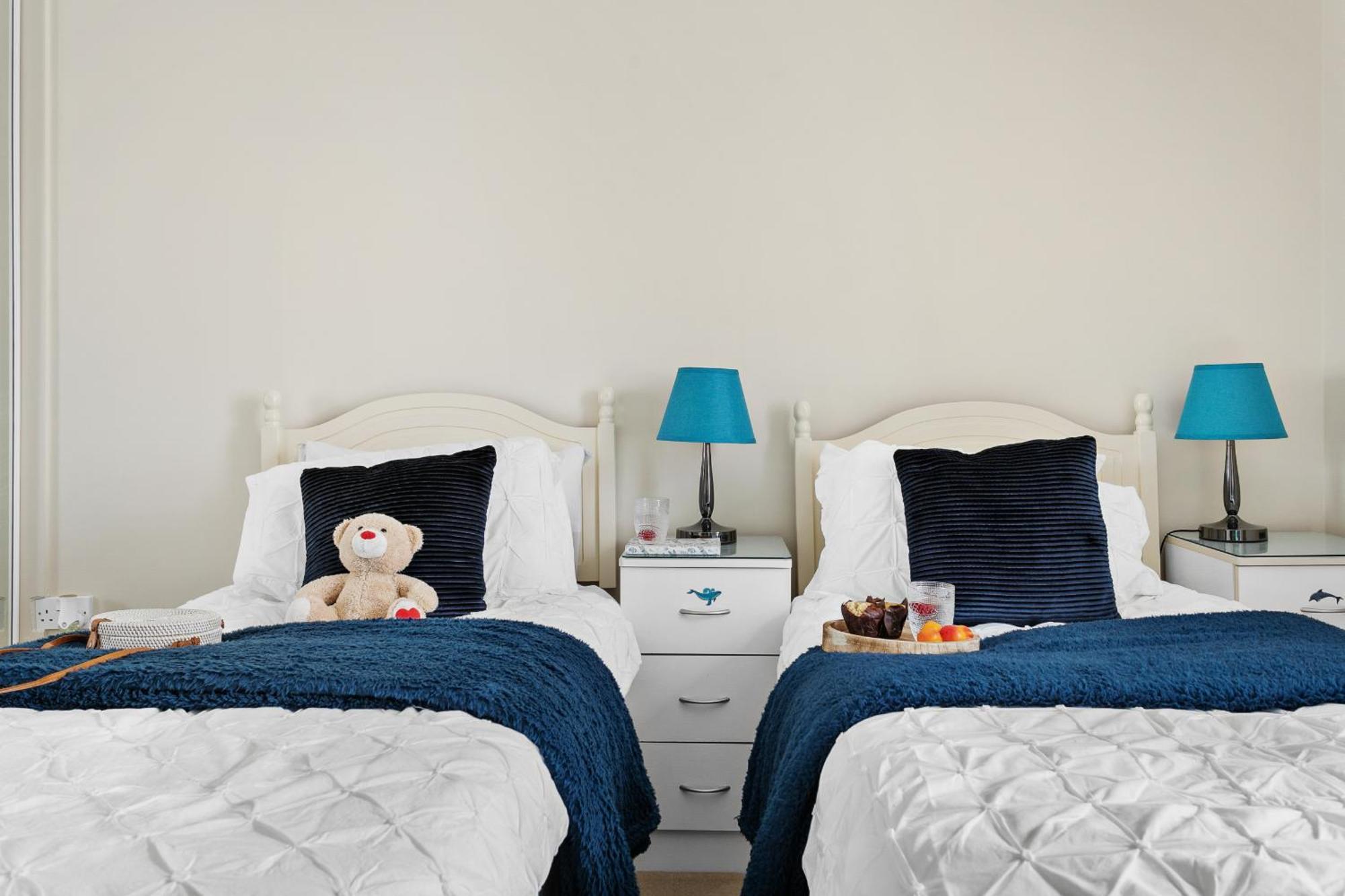 Sovereign House - Close To Harbour With Parking Торки Екстериор снимка